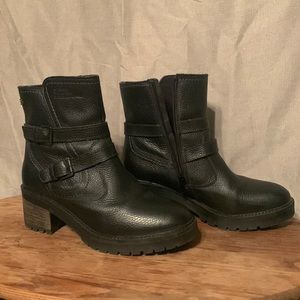 Bull Boxer black leather motorcycle boots